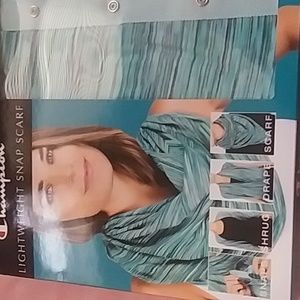 Champion multi wearable snap scarf